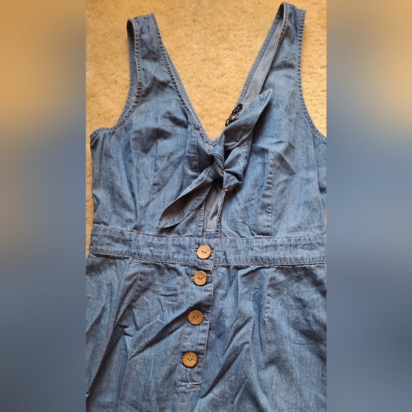 Haute Monde Thin Denim Jumpsuit w/ Knot Size M - Picture 3 of 7